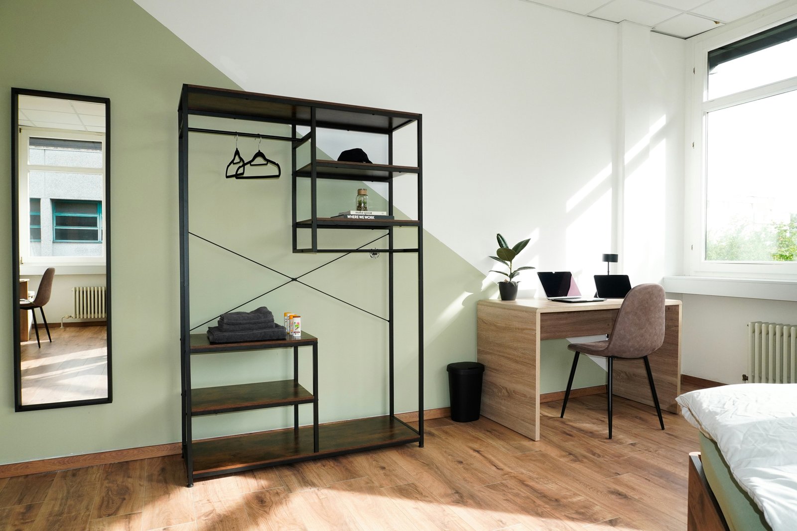 Frisch gestrichenes Zimmer